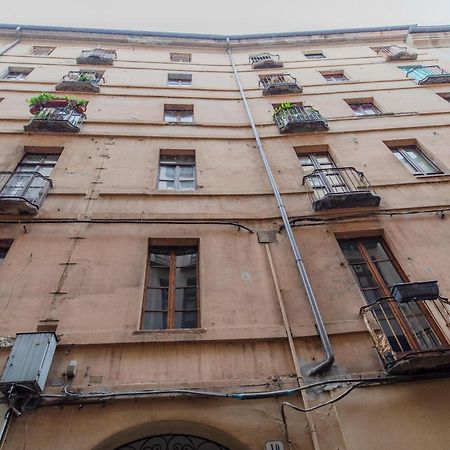 The Happyhouse, No Lift By Happyhostorino Apartment Bagian luar foto