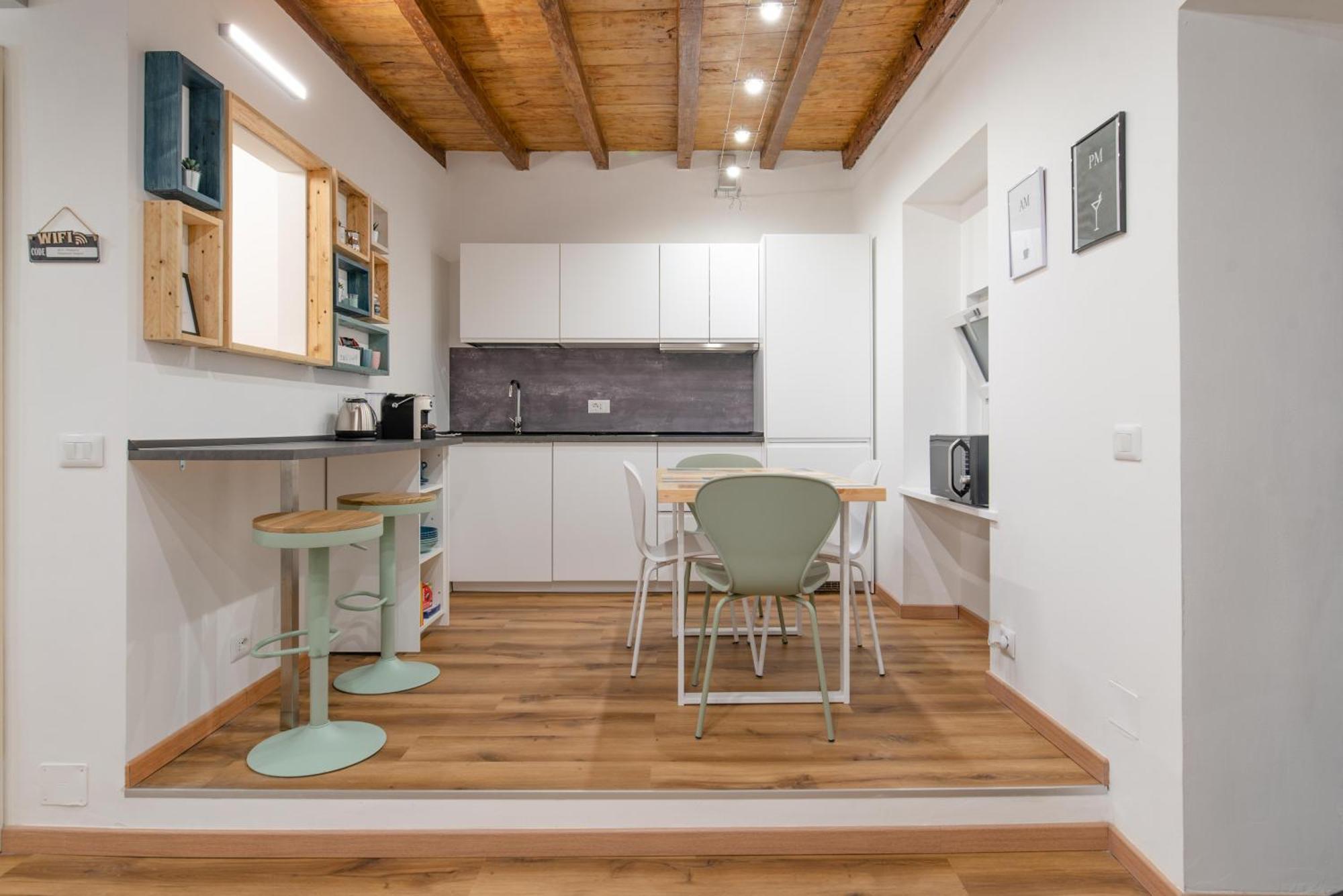 The Happyhouse, No Lift By Happyhostorino Apartment Bagian luar foto